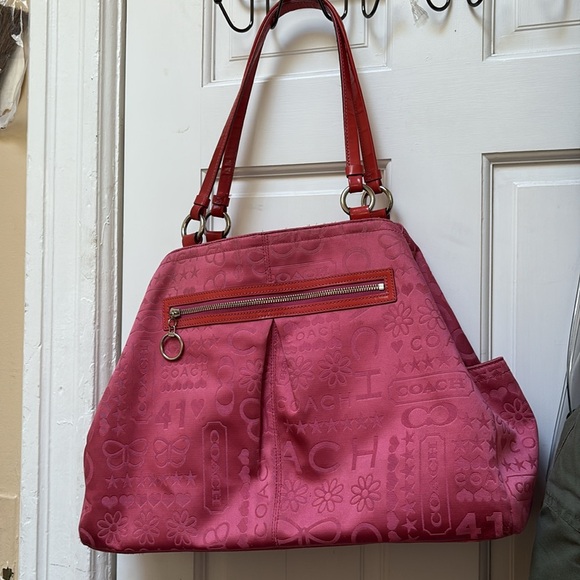 Coach Pink poppy Shoulder Bag 2010 GUC 12”x15” - Picture 12 of 17